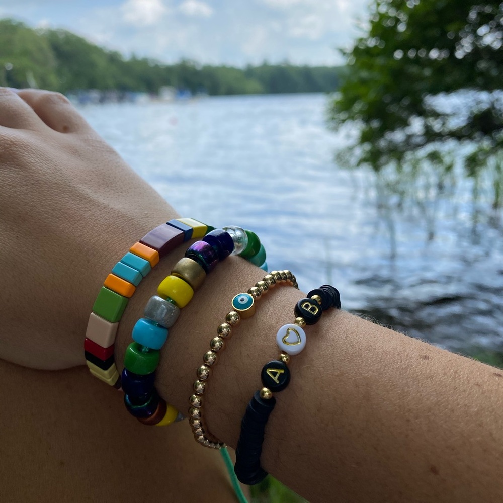 Customized stretch bracelets - Picture 4 of 5